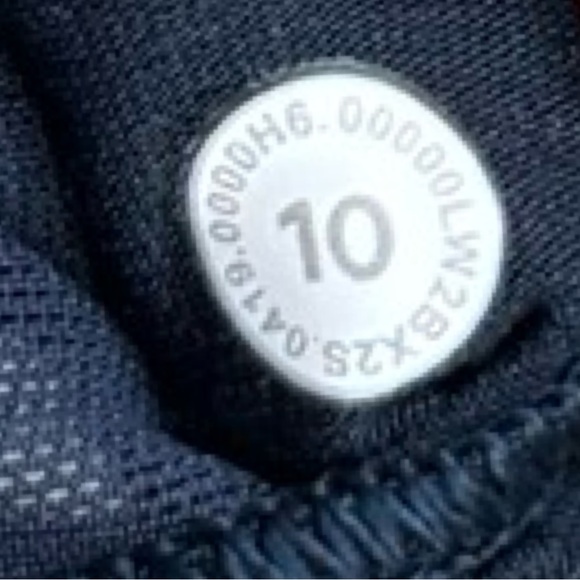 Lululemon Energy Bra *High Neck Woman’s 10 - Picture 5 of 5